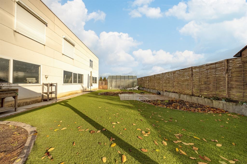 Gebouw voor gemengd gebruik te koop in KORTENBERG